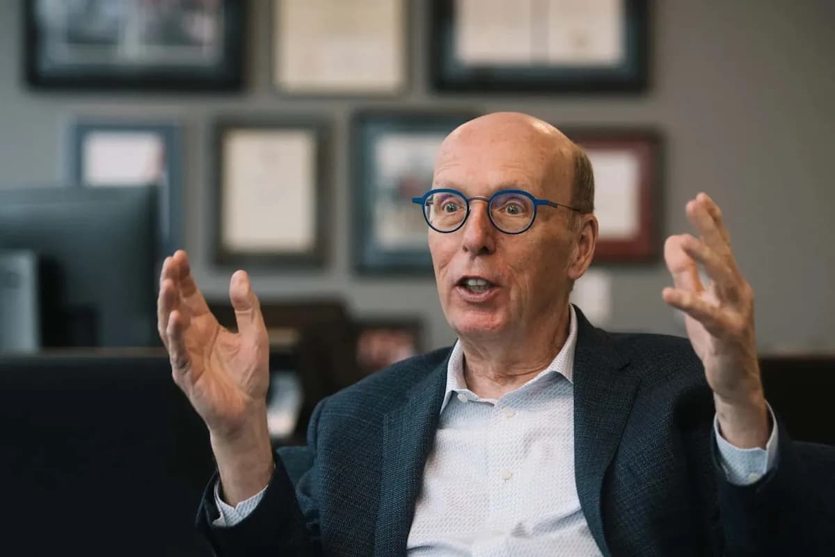 캐나다 억만장자 스티븐 스미스, 이코노미스트 27% 지분 3억 파운드 인수